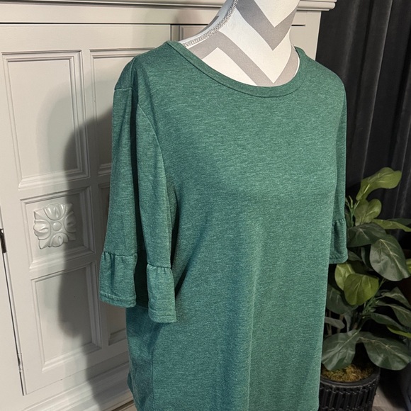 Green SHEIN Women's Top with Faux Button Down Back Size Large - Picture 6 of 11